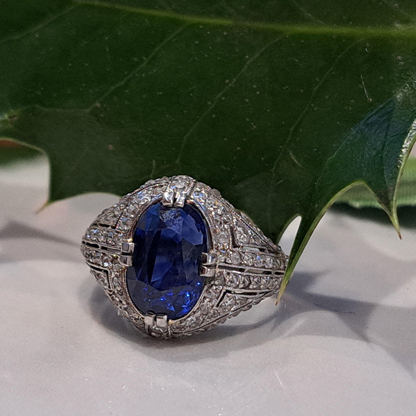 Late Art Deco 5.13ct Oval Sapphire and Diamond Cluster Bombe Cocktail Ring in Platinum