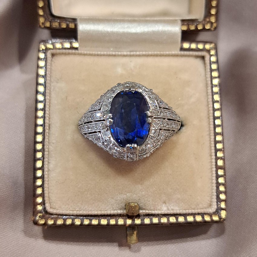 Late Art Deco 5.13ct Oval Sapphire and Diamond Cluster Bombe Cocktail Ring in Platinum