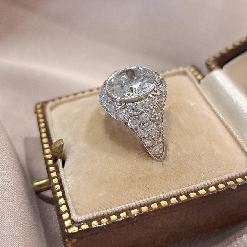 Art Deco 2.8ct Diamond Bombe Cluster Ring, 2.8ct old European transitional cut diamond in single-cut diamond encrusted domed surround in platinum