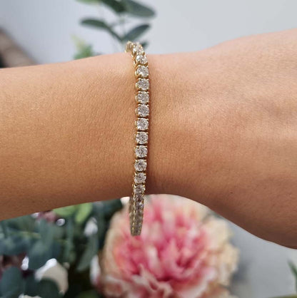 Diamond Line Tennis Bracelet in Yellow Gold, 10.42 carats
