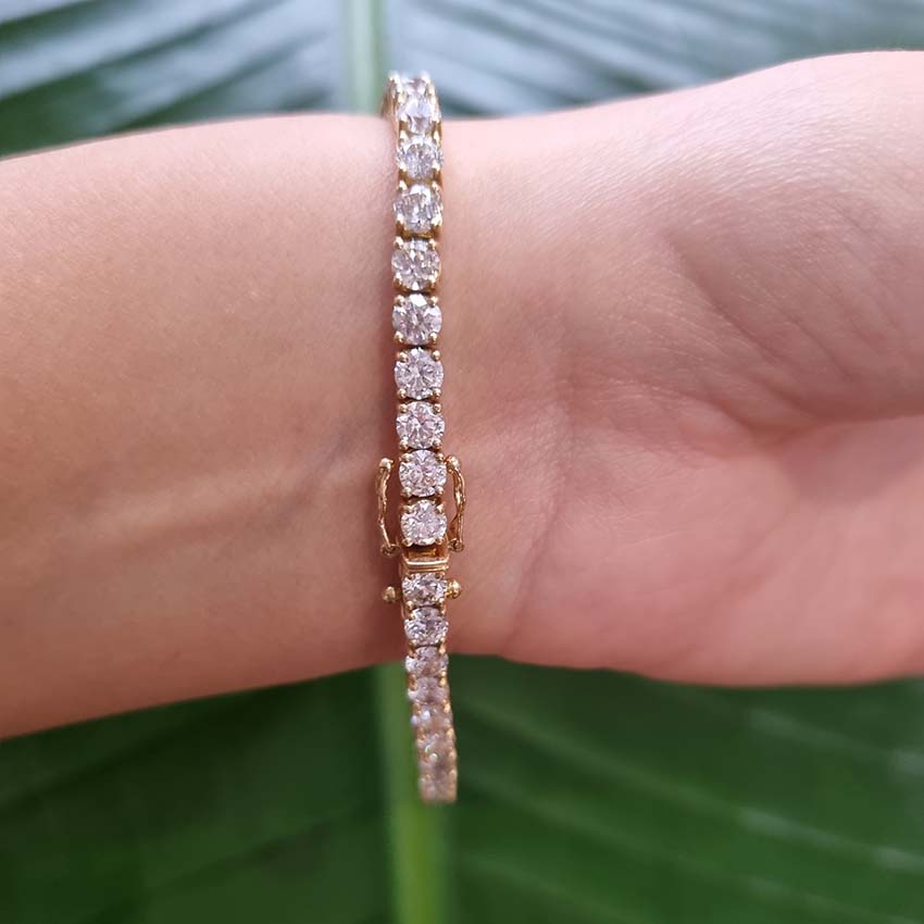Diamond Line Tennis Bracelet in Yellow Gold, 10.42 carats