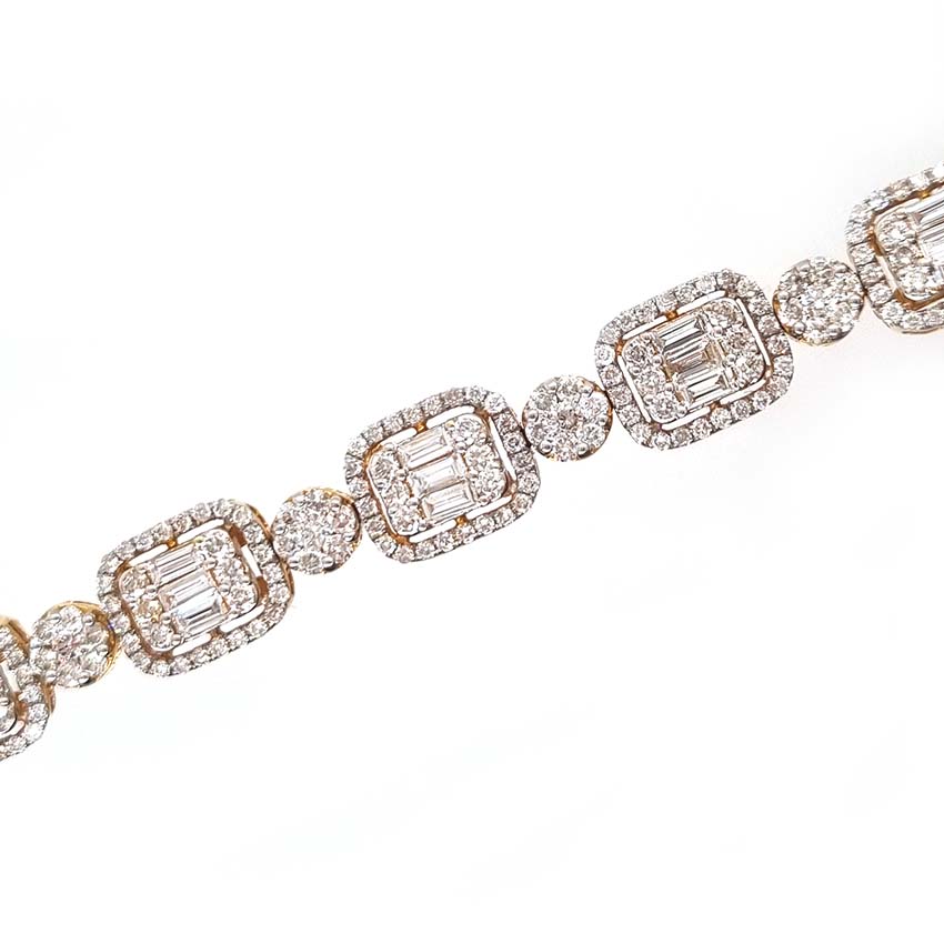 Baguette and Brilliant Diamond Cluster Link Bracelet, 5.50 carat total