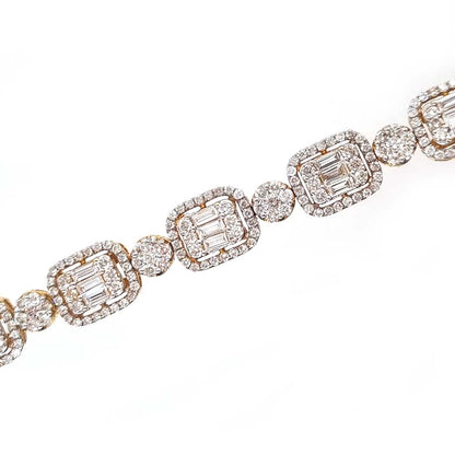Baguette and Brilliant Diamond Cluster Link Bracelet, 5.50 carat total