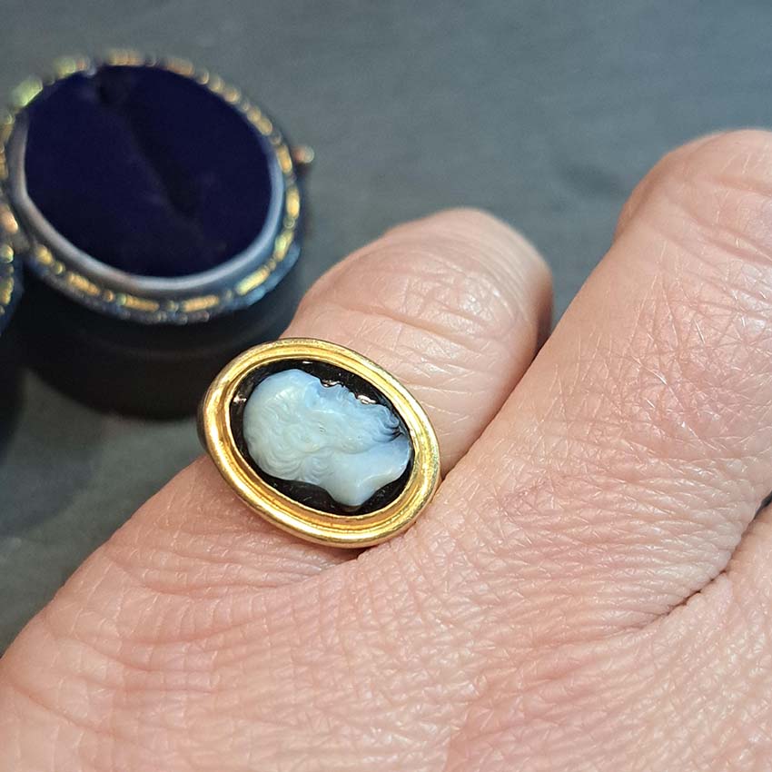 Antique Georgian Socrates Agate Cameo Ring in 18ct Gold