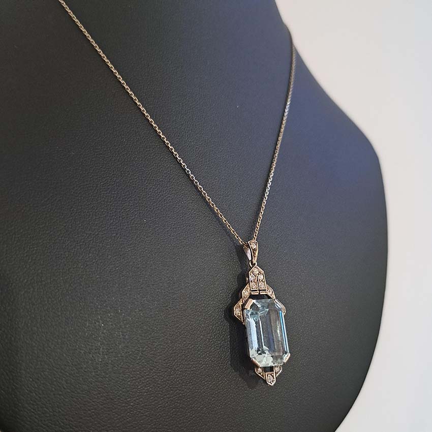 Art Deco Aquamarine and Diamond Pendant