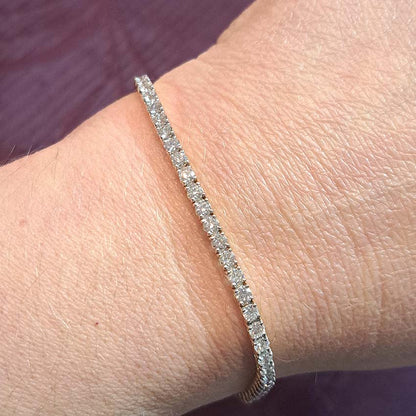 3.92ct Diamond Line Tennis Bracelet in Yellow Gold