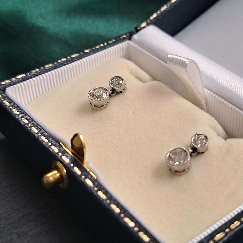 Modern 1.05ct Diamond Drop Earrings