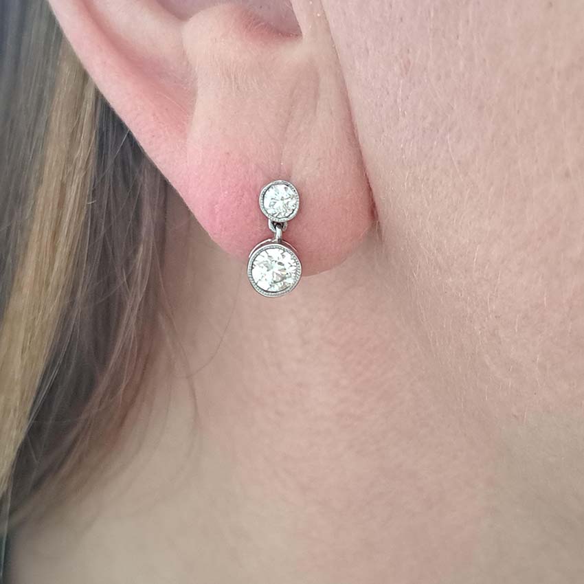 Modern 1.05ct Diamond Drop Earrings