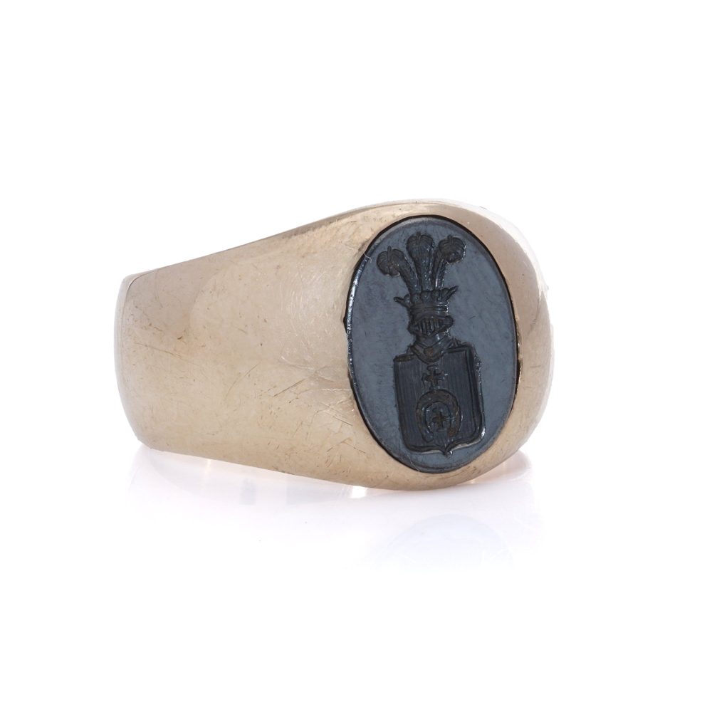 Antique 19th Century Russian 14 Carat Gold Signet Ring With Lubich Clan Coat of Arms