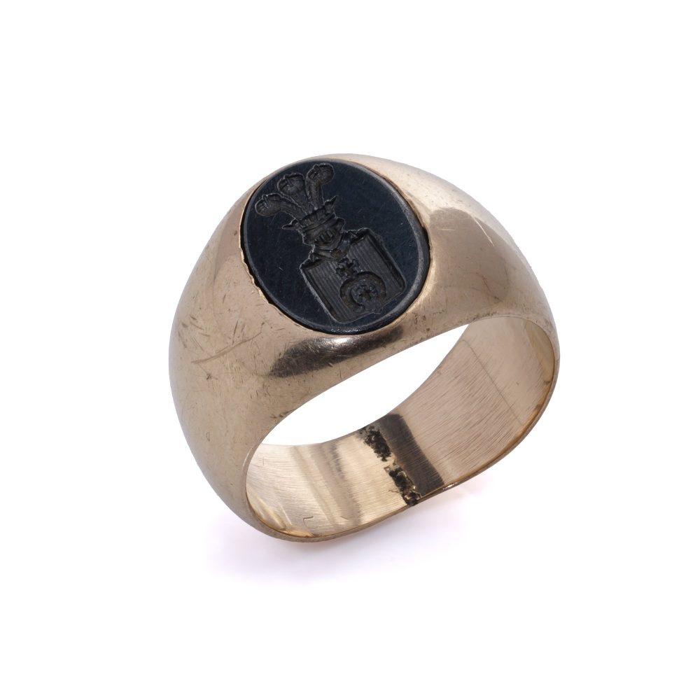 Antique 19th Century Russian 14 Carat Gold Signet Ring With Lubich Clan Coat of Arms