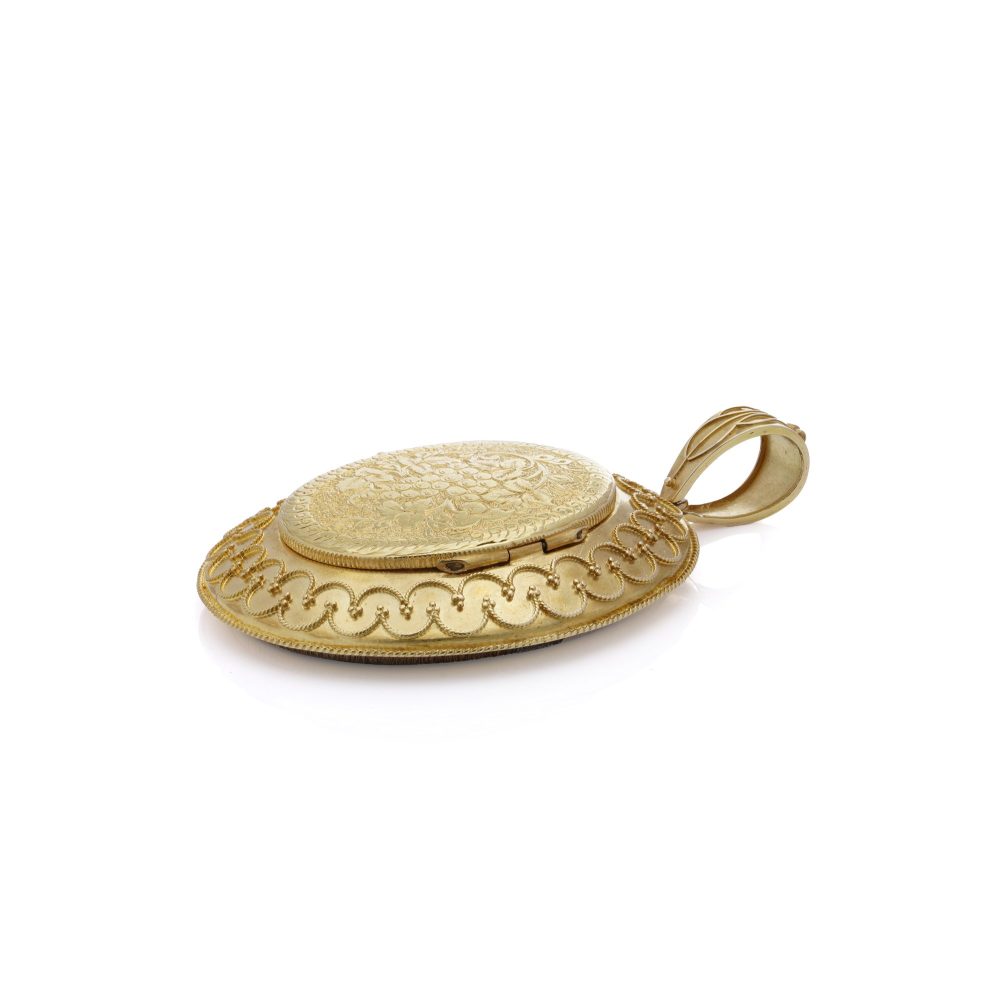 Victorian 20 Carat Yellow Gold Mourning Locket Pendant