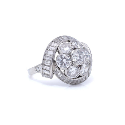 Vintage Van Cleef Arpels Platinum Ring With 4.2 Carats Of Diamonds