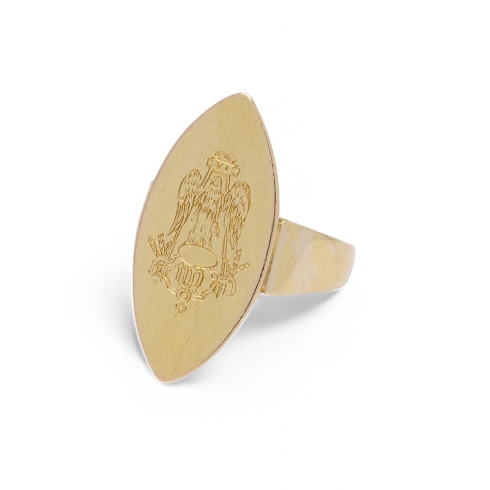 Victorian gold signet ring.