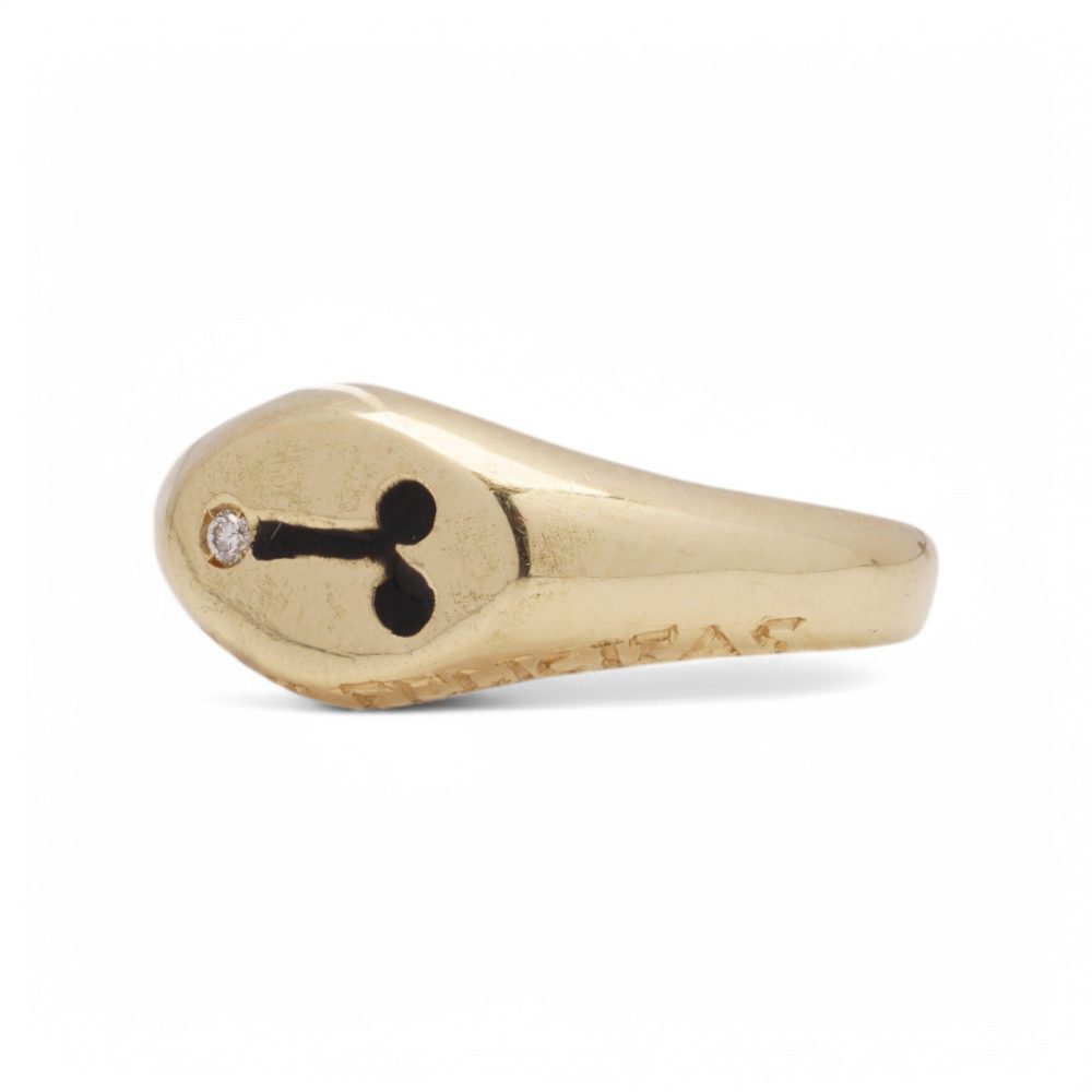 KIAIA 18 Carat Gold And Black Enamel Engraved Ring