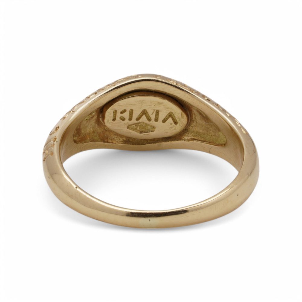 KIAIA 18 Carat Gold And Black Enamel Engraved Ring