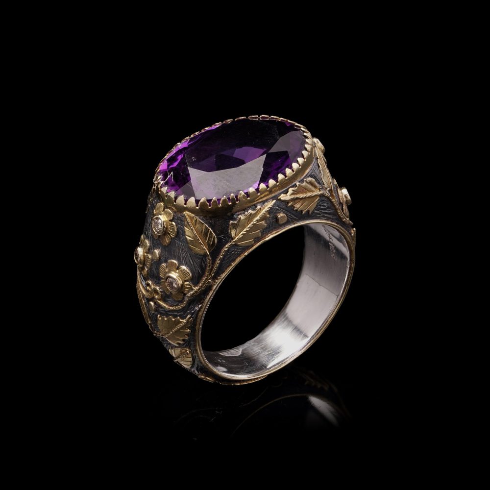 Vintage 10 Carat Amethyst Dome Ring In 18 Carat Gold And Silver