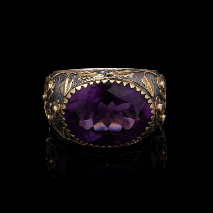 Vintage 10 Carat Amethyst Dome Ring In 18 Carat Gold And Silver