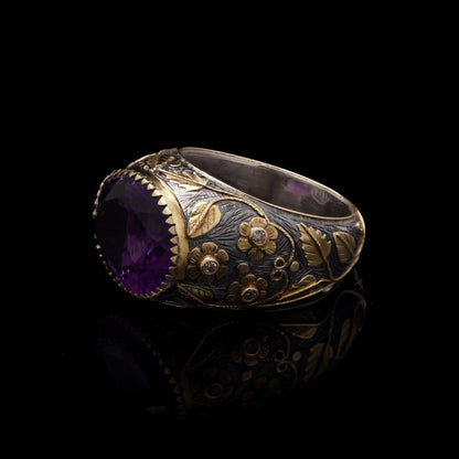 Vintage 10 Carat Amethyst Dome Ring In 18 Carat Gold And Silver