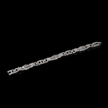 Antique 9.21 Carat Diamond Bracelet In Platinum