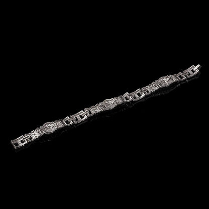 Antique 9.21 Carat Diamond Bracelet In Platinum