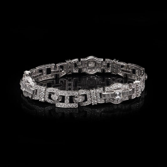 Antique 9.21 Carat Diamond Bracelet In Platinum