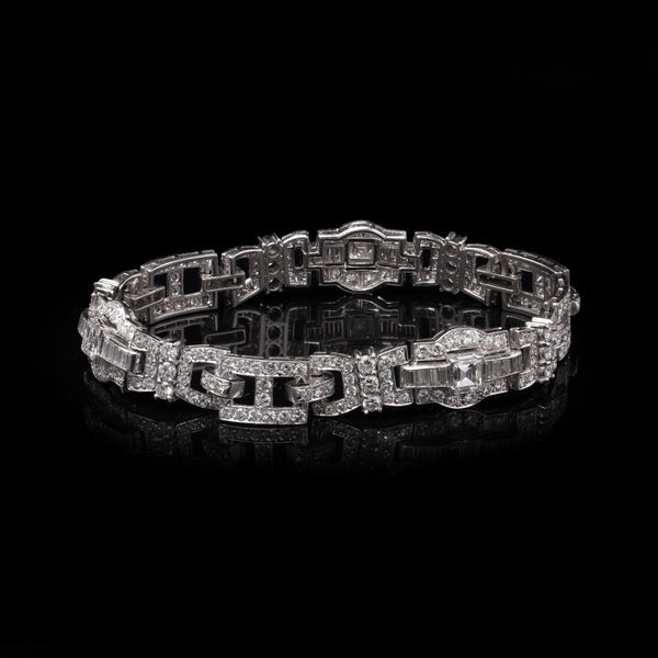 Antique 9.21 Carat Diamond Bracelet In Platinum