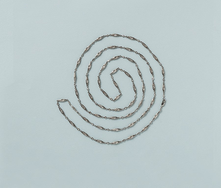 Early 20th Century Platinum Chain with Diamonds