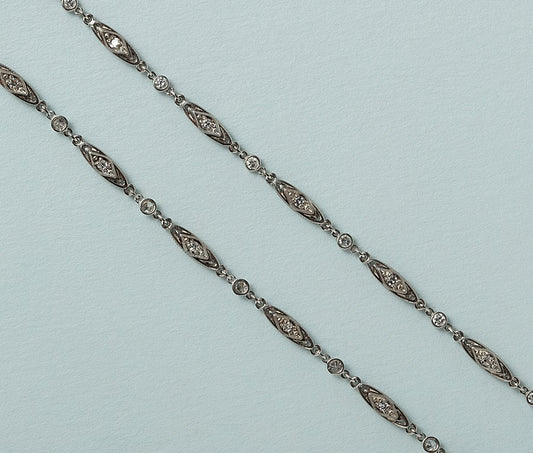 Early 20th Century Platinum Chain with Diamonds