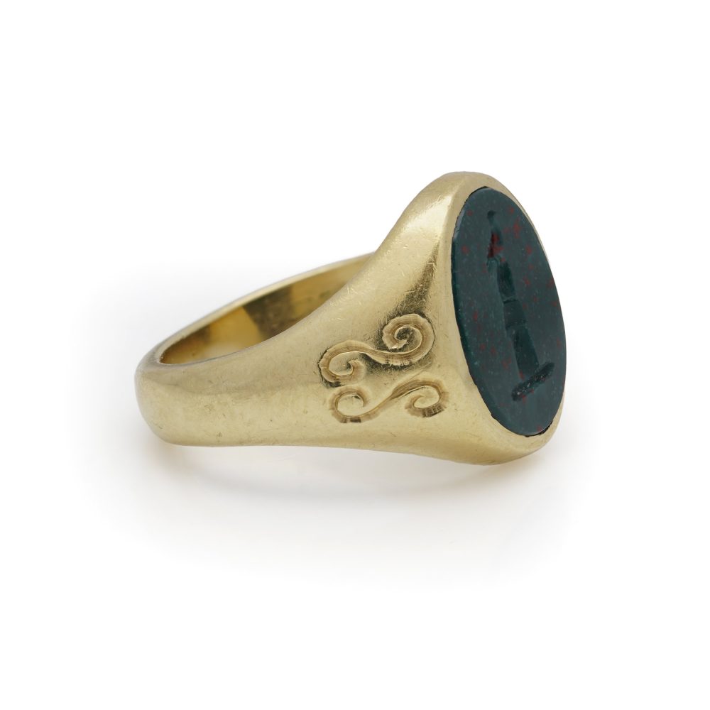 18 Carat Yellow Gold Hematite Coat of Arms Signet Ring