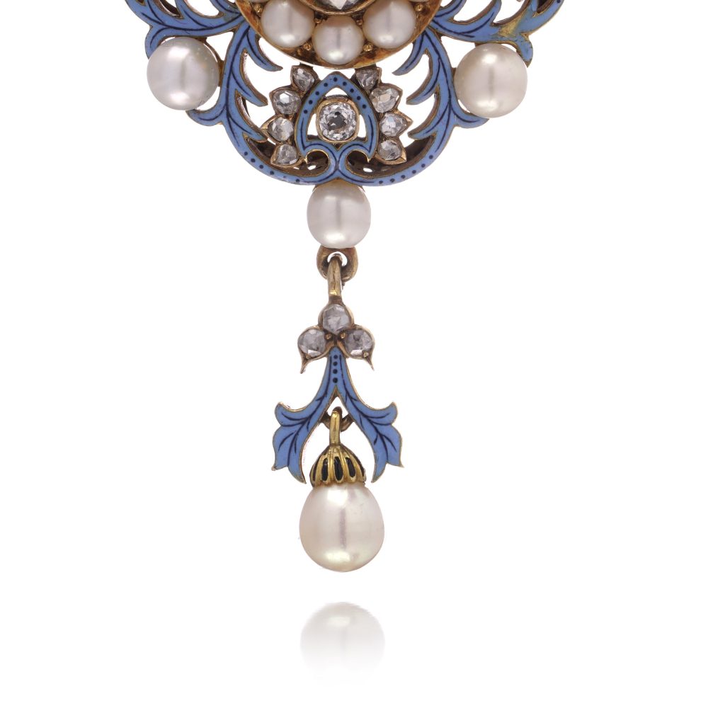Renaissance Revival 18 Carat Gold Pendant With Enamel, Pearls And Old Cut Diamonds