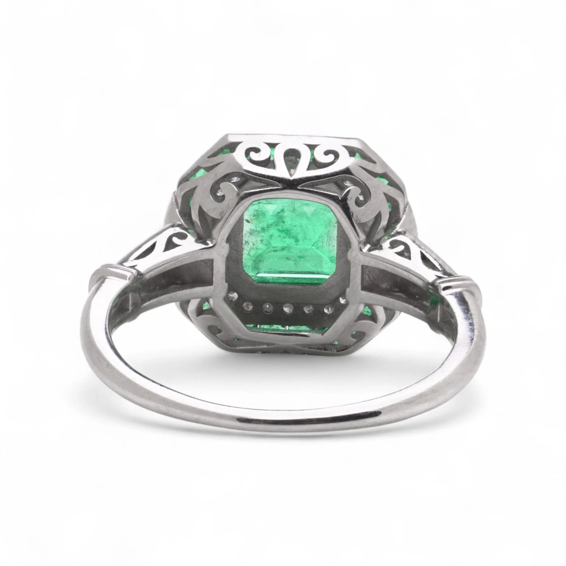 Art Deco Style Platinum 1.19 Carat Emerald And Diamond Ring