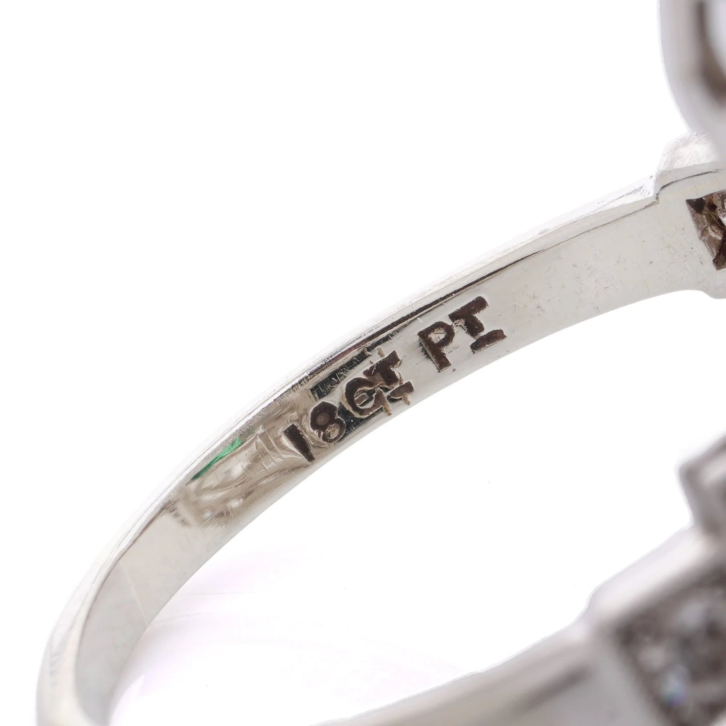 Art Deco Platinum And 18 Carat Gold Ring With Colombian Emerald And Old Cut Diamonds