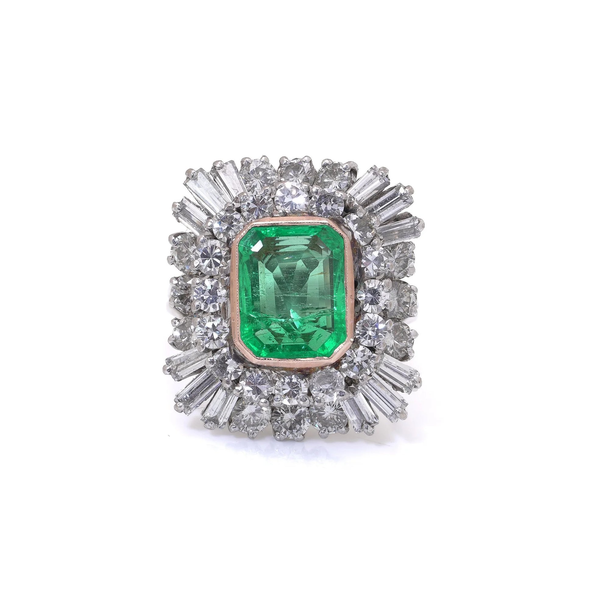 Vintage White Gold Ring with 4ct Colombian Emerald and Diamonds