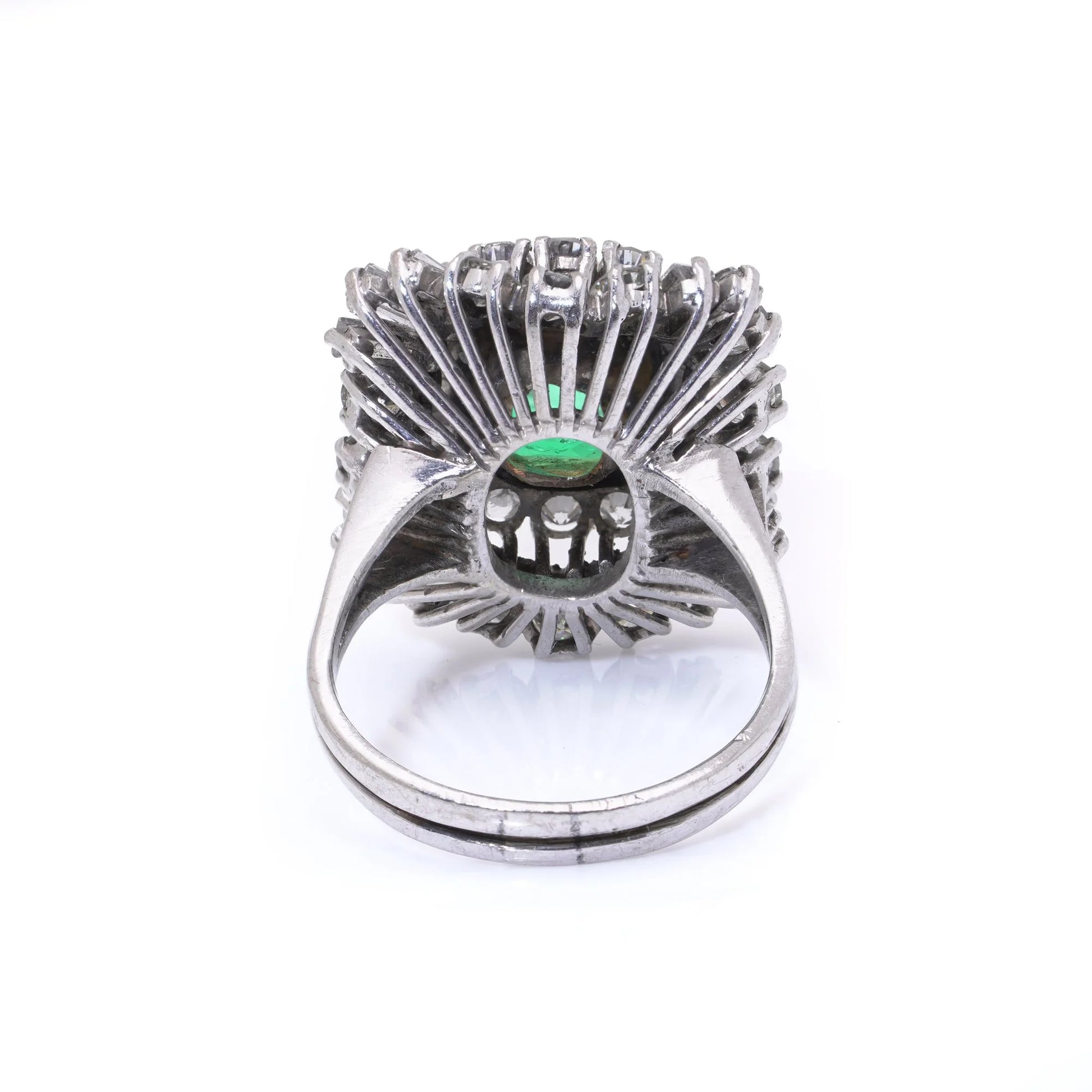 Vintage White Gold Ring with 4ct Colombian Emerald and Diamonds