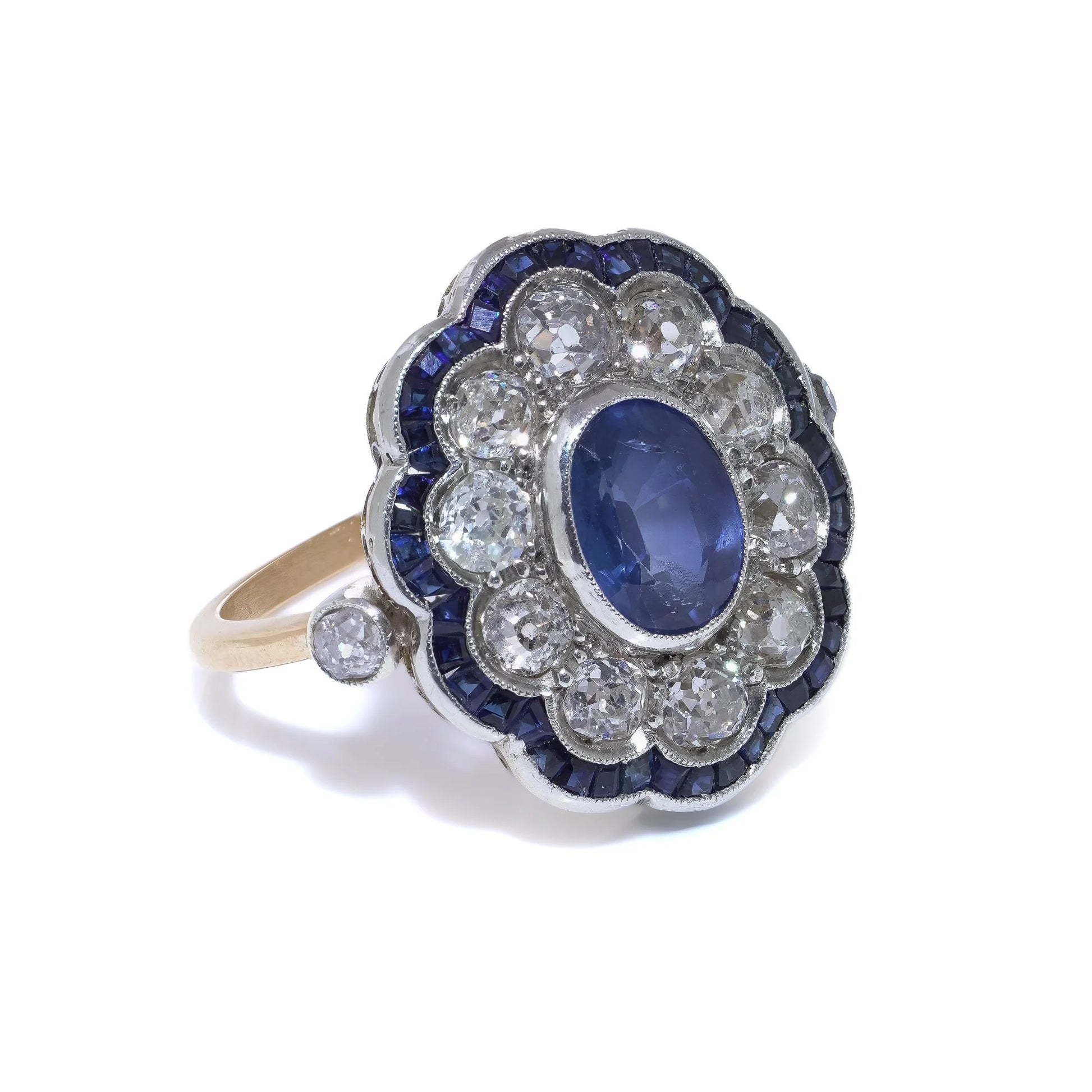 Art Deco Sapphire and Diamond Cluster Engagement Ring,Oval shape 1920s