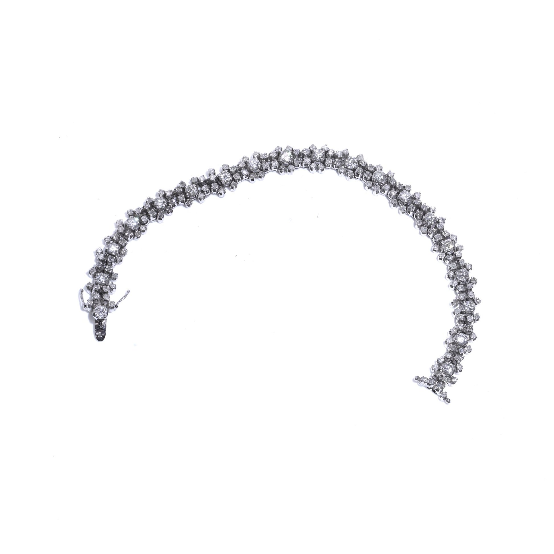 Vintage Diamond Tennis Bracelet in 18ct White Gold, Circa 1970s