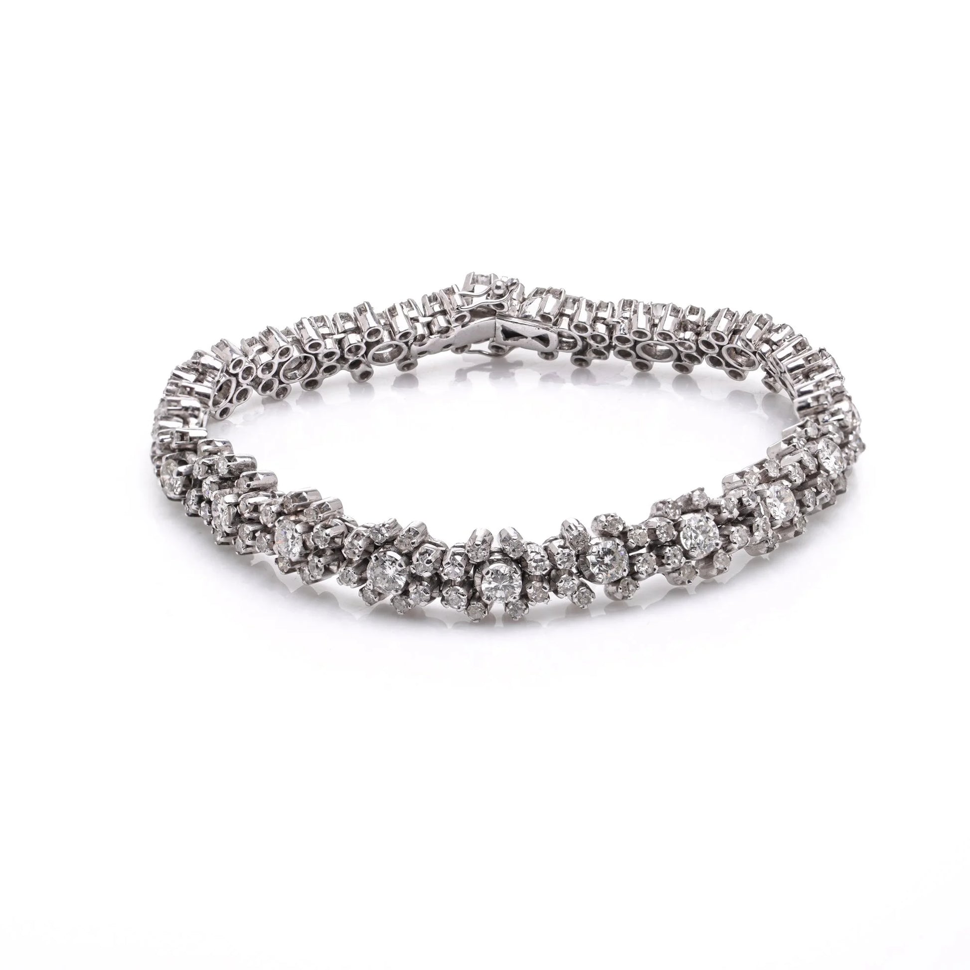 Vintage Diamond Tennis Bracelet in 18ct White Gold, Circa 1970s