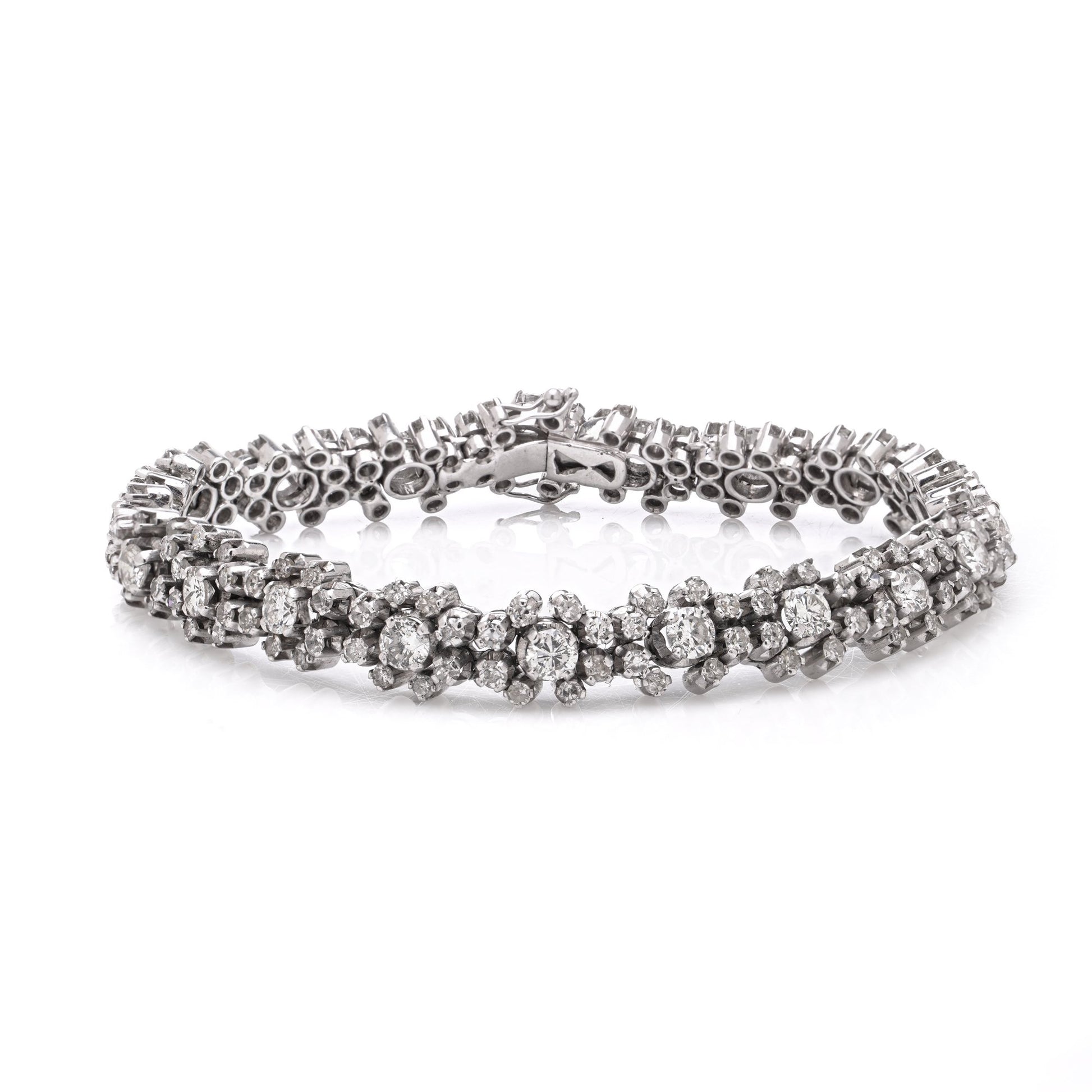 Vintage Diamond Tennis Bracelet in 18ct White Gold, Circa 1970s
