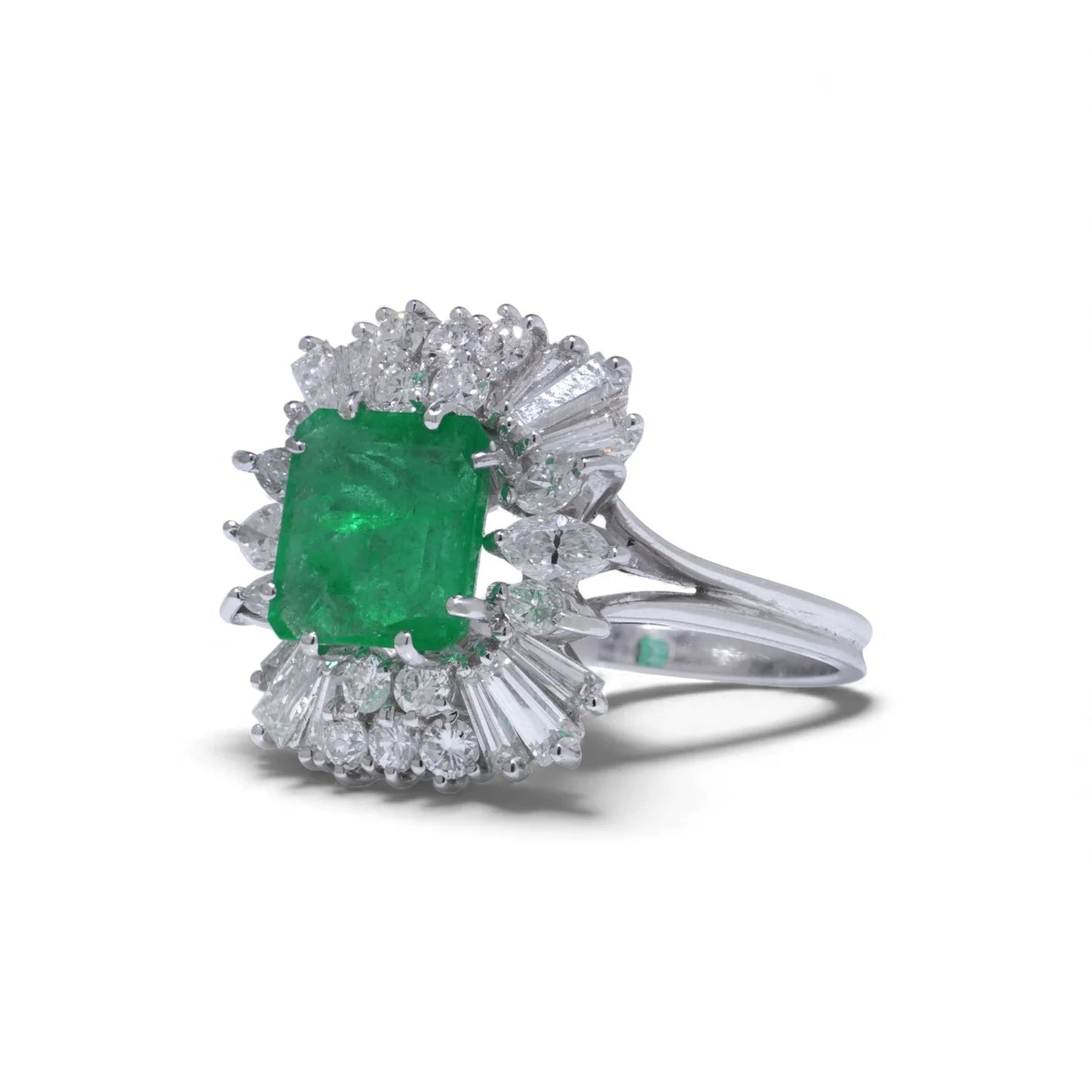 Vintage 2ct Natural Colombian Emerald and Diamond Cluster Ring