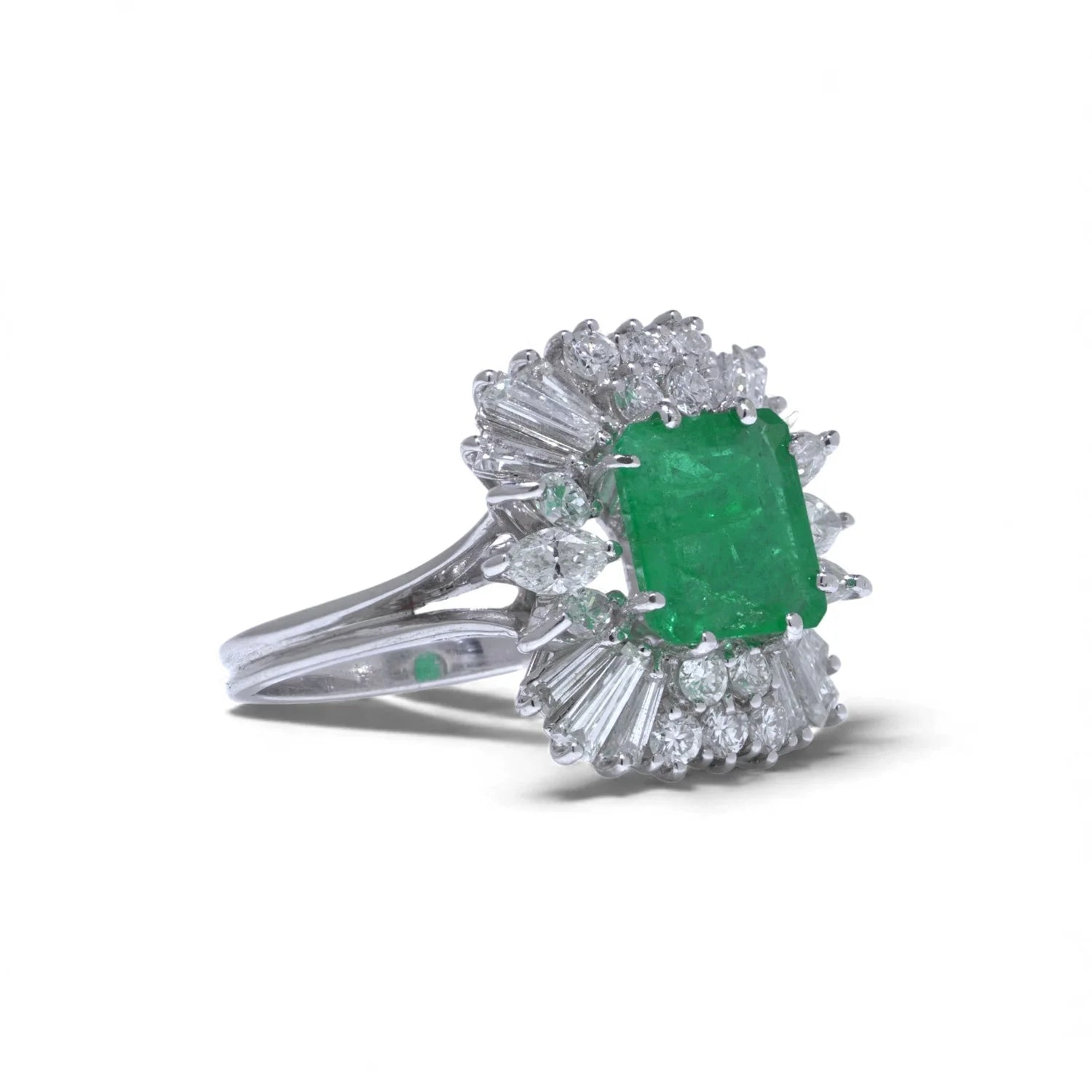 Vintage 2ct Natural Colombian Emerald and Diamond Cluster Ring