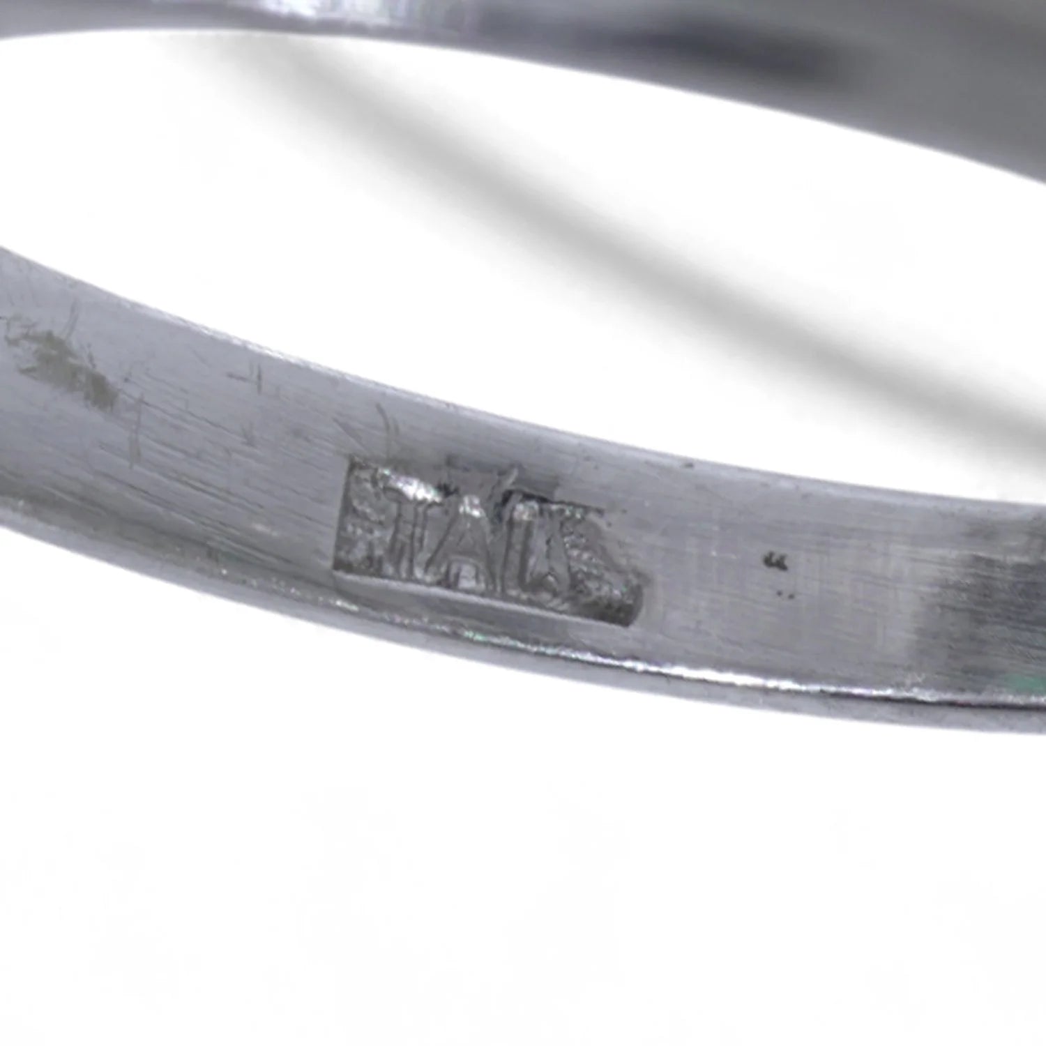 Vintage 2ct Natural Colombian Emerald and Diamond Cluster Ring