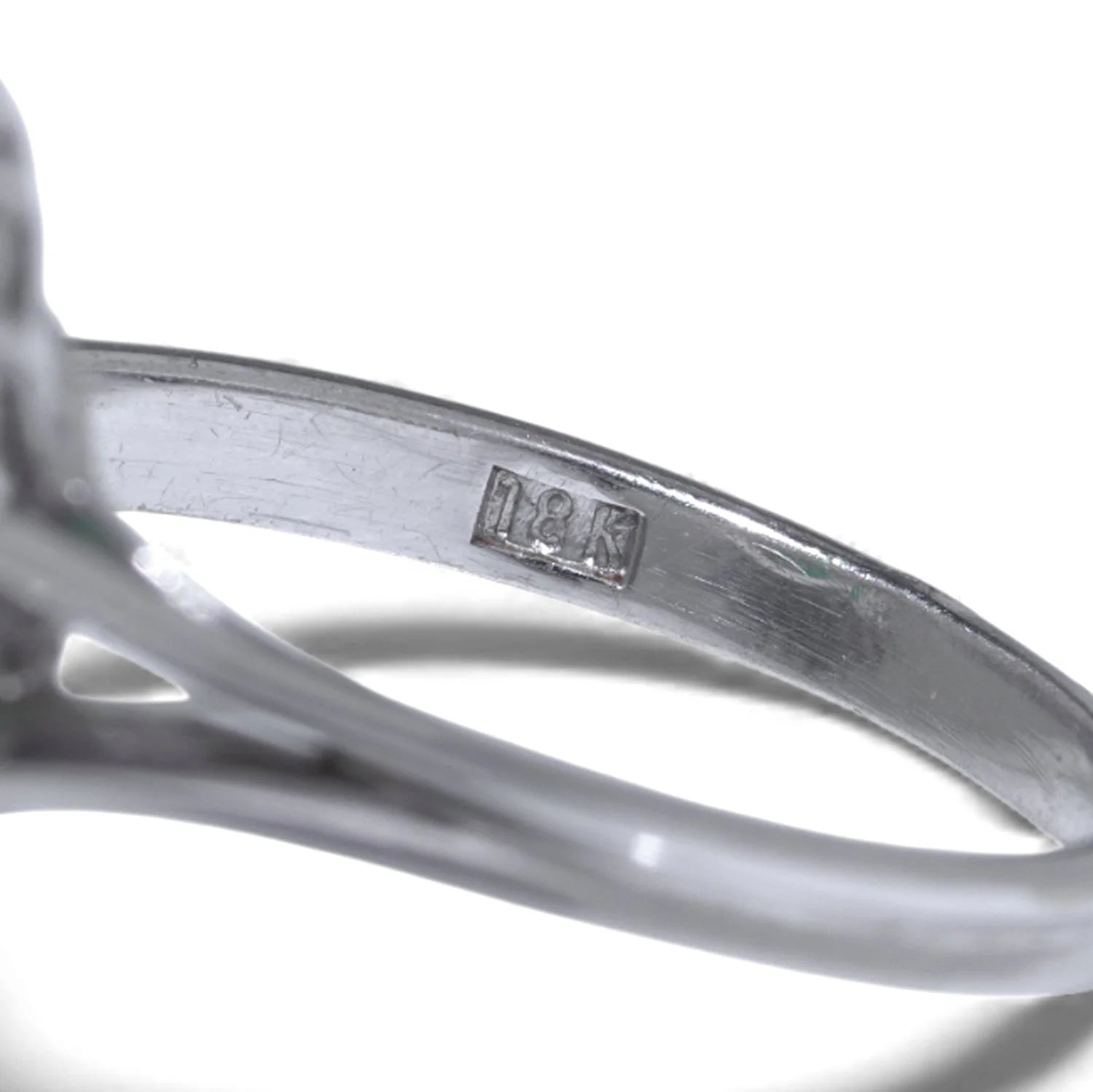 Vintage 2ct Natural Colombian Emerald and Diamond Cluster Ring