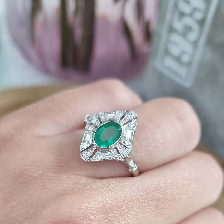 Emerald and Diamond Cluster Plaque Ring in Platinum