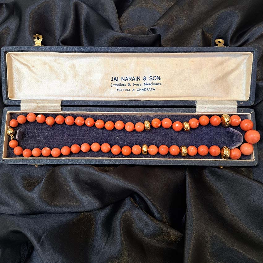Antique Japanese Momo Coral and Gold Graduated Bead Necklace