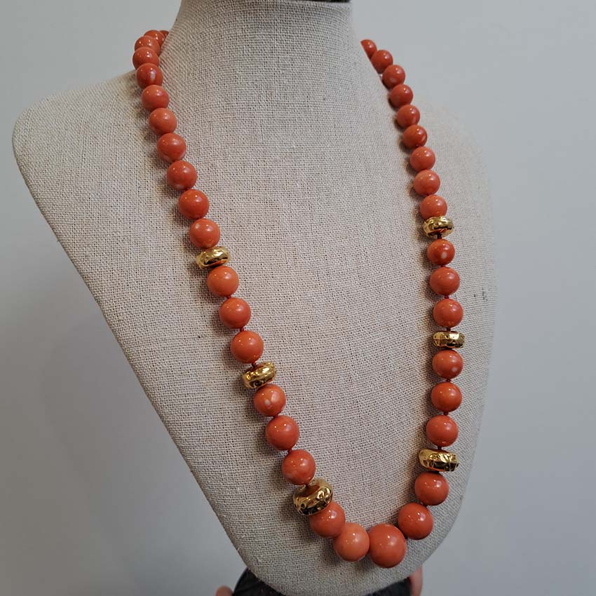 Antique Japanese Momo Coral and Gold Graduated Bead Necklace