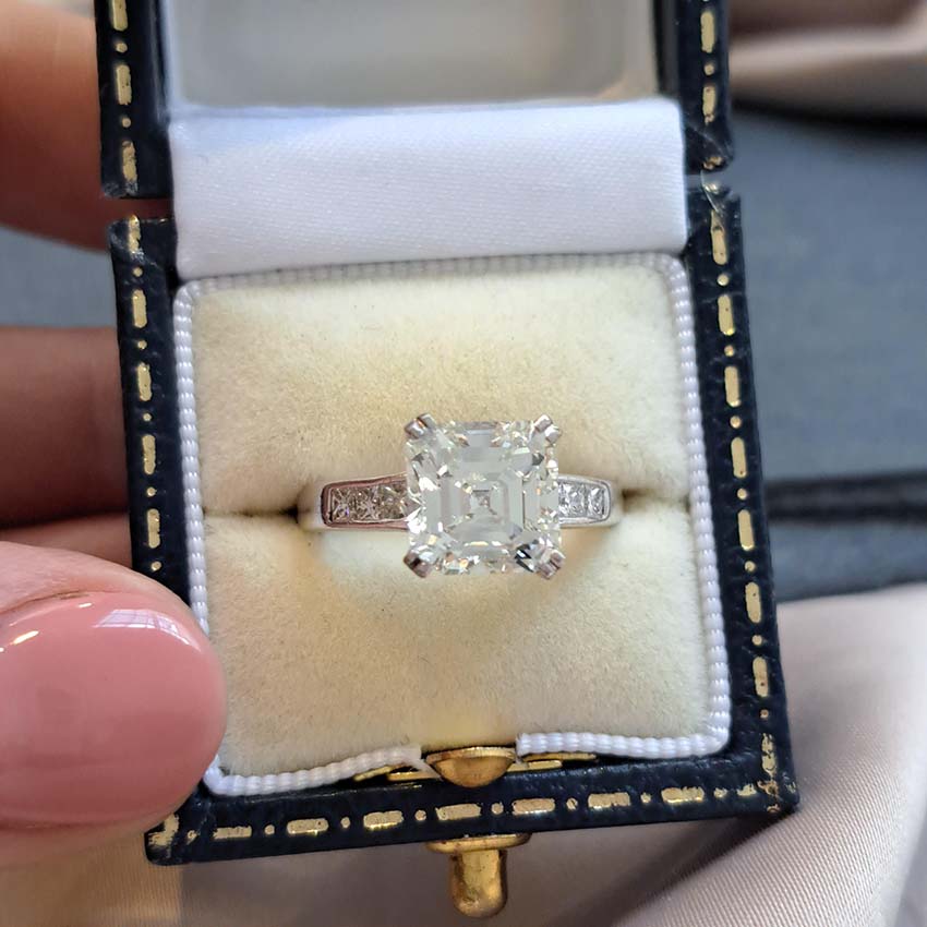 Asscher Cut Diamond Solitaire Engagement Ring, 2.98 carats VS