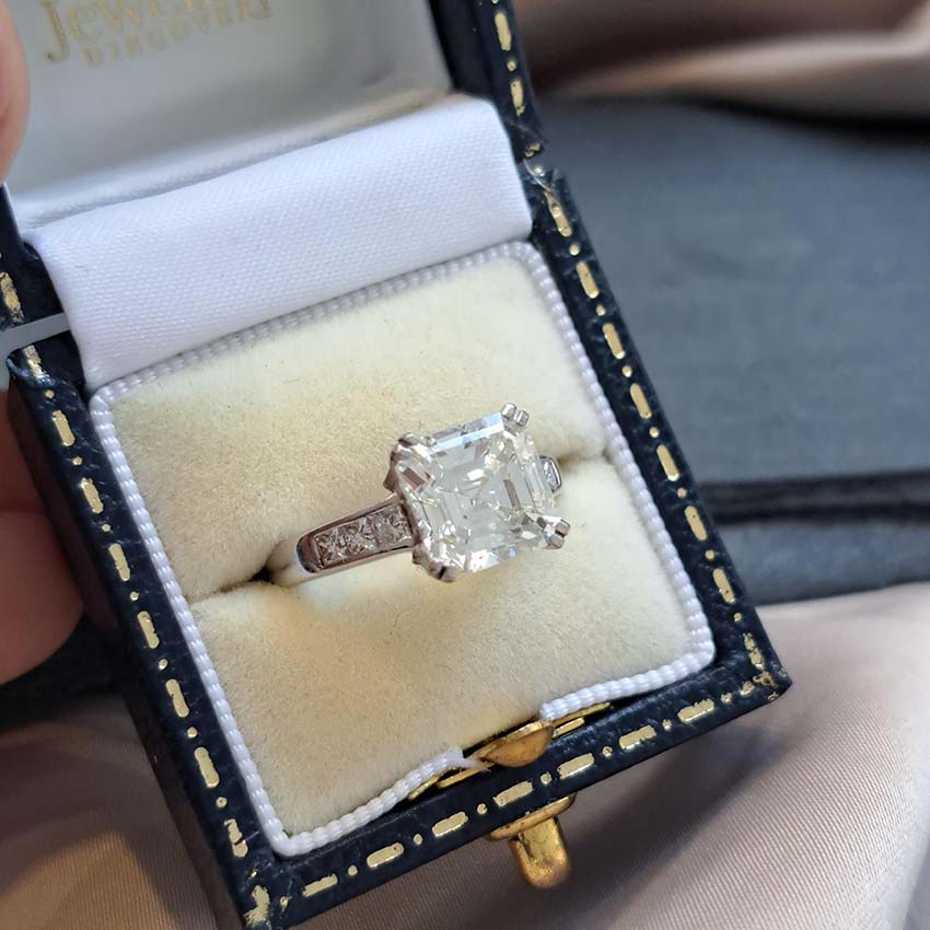 Asscher Cut Diamond Solitaire Engagement Ring, 2.98 carats VS