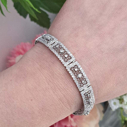 Belle Epoque Diamond Bracelet in Platinum