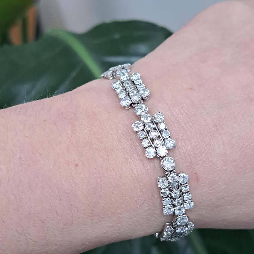 French Art Deco Diamond Bracelet in Platinum, 12 carats