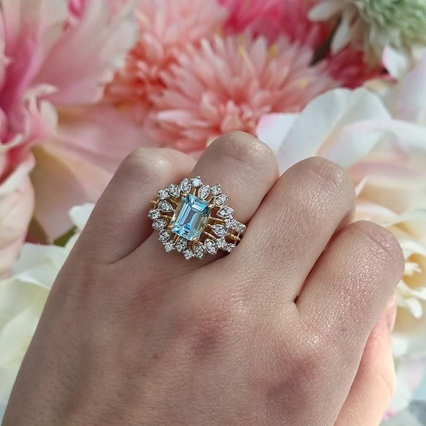 Aquamarine and Diamond Cluster Ring in 21ct Yellow Gold